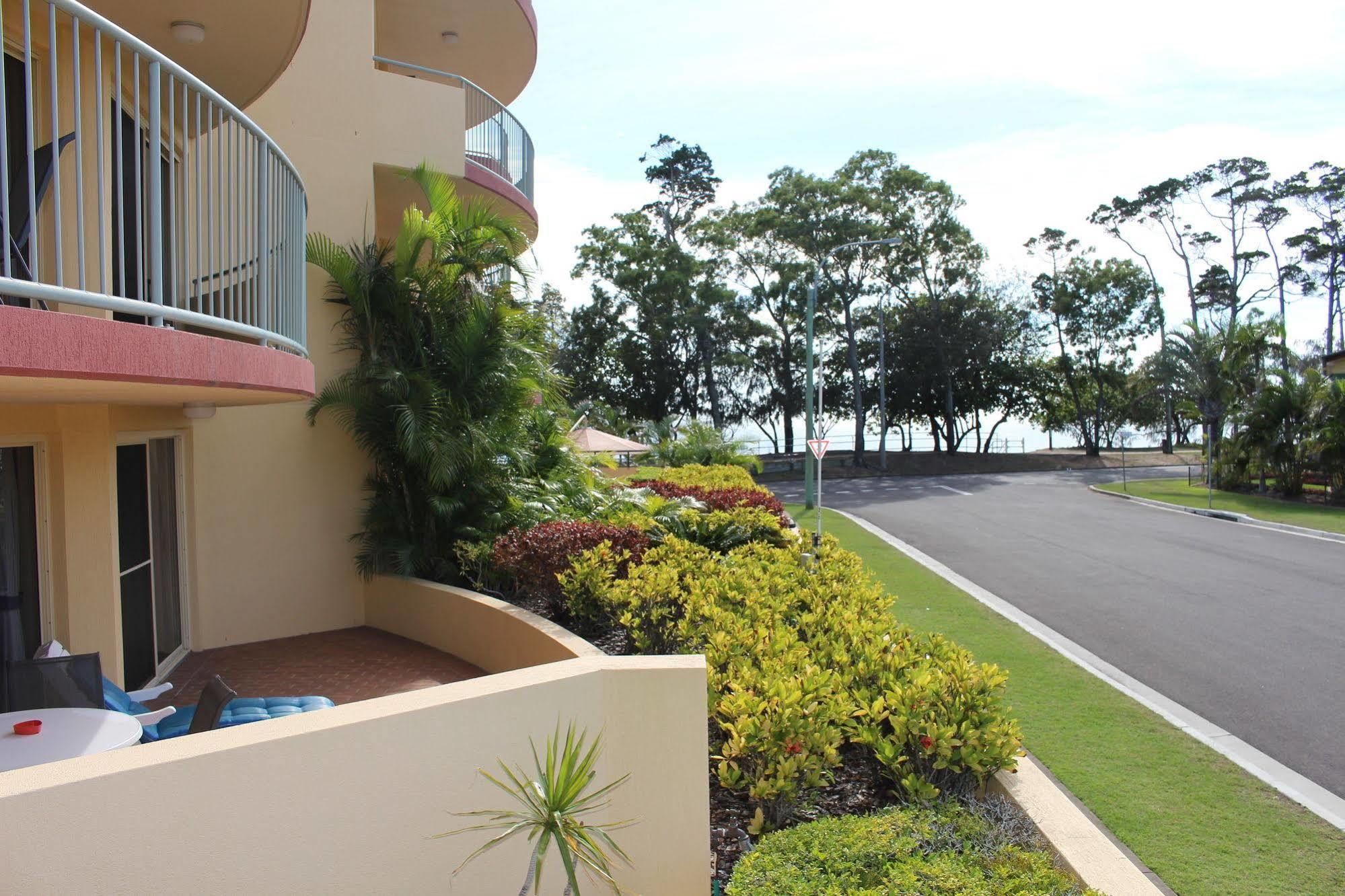Alexander Beachfront Apartments Hervey Bay Zewnętrze zdjęcie