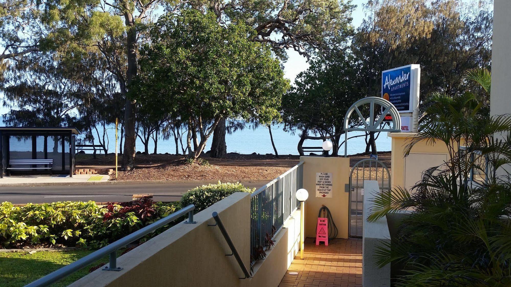 Alexander Beachfront Apartments Hervey Bay Zewnętrze zdjęcie