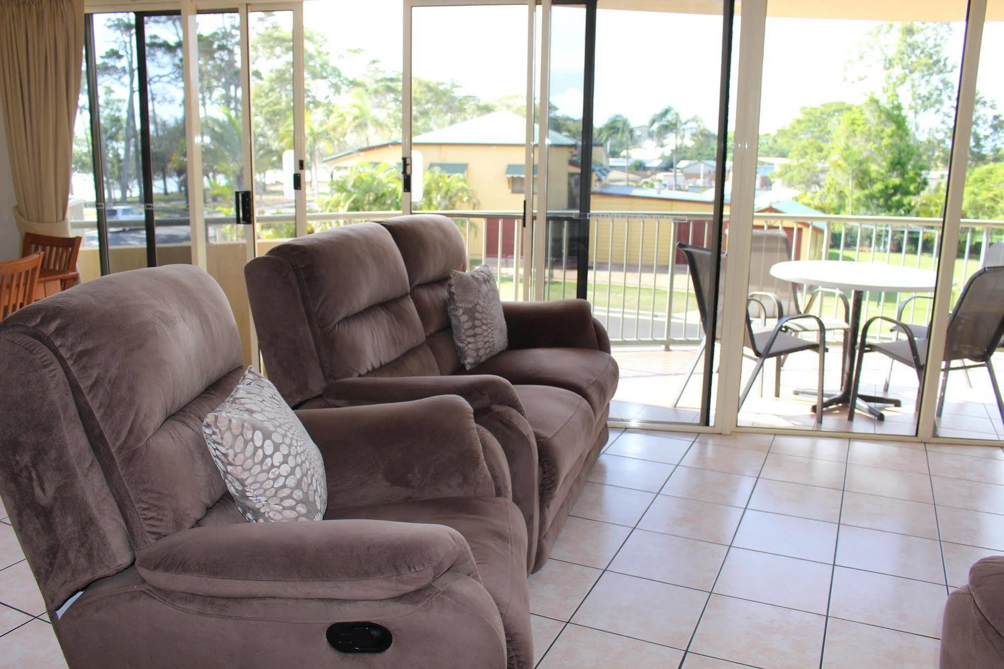 Alexander Beachfront Apartments Hervey Bay Zewnętrze zdjęcie
