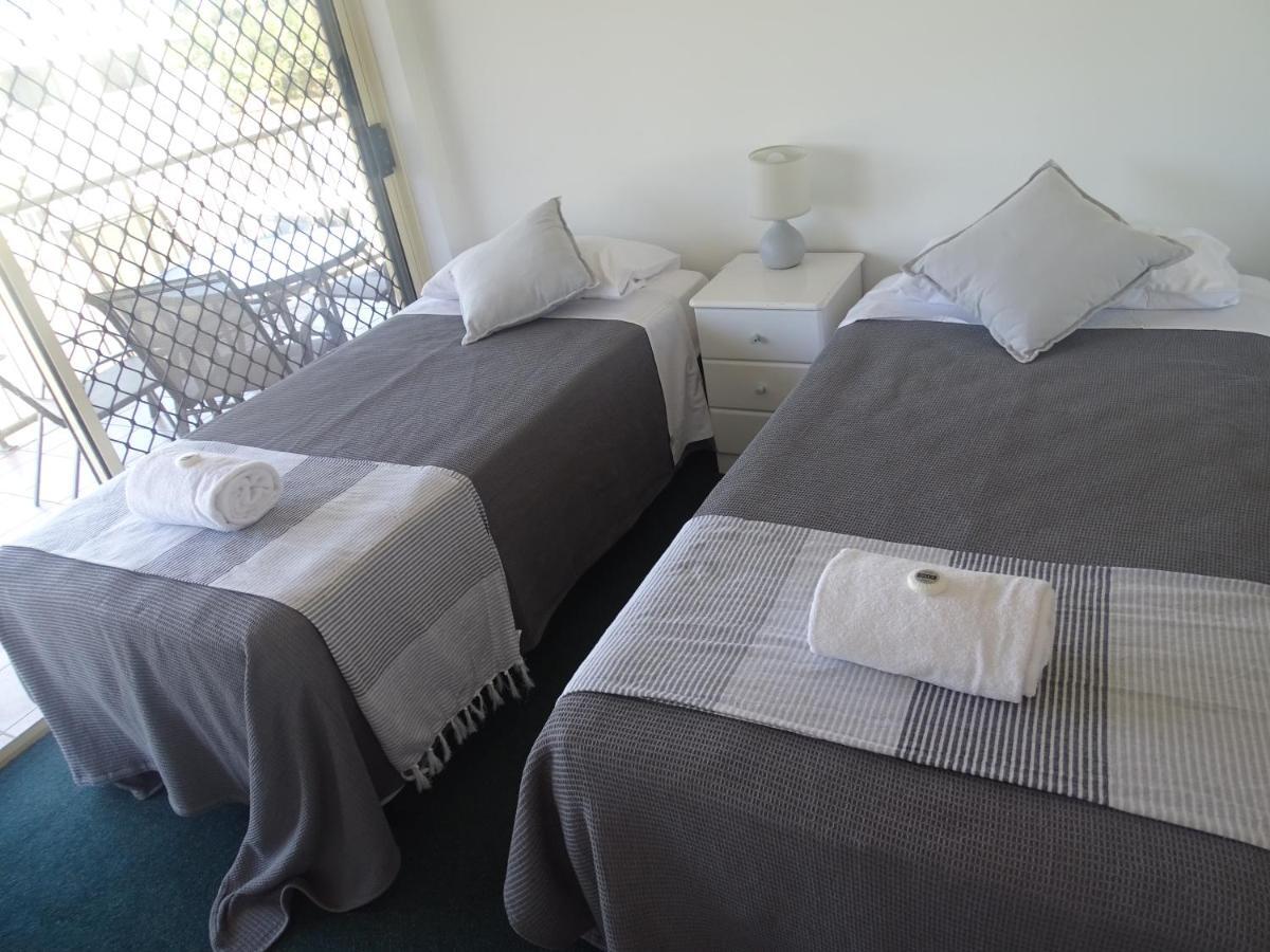 Alexander Beachfront Apartments Hervey Bay Zewnętrze zdjęcie